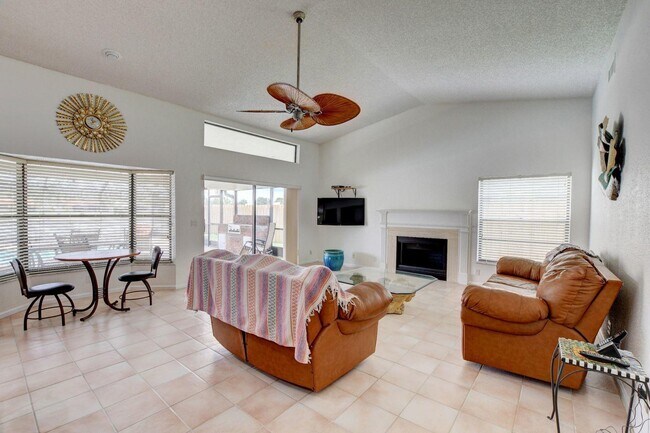 Building Photo - 11511 Island Lakes Ln
