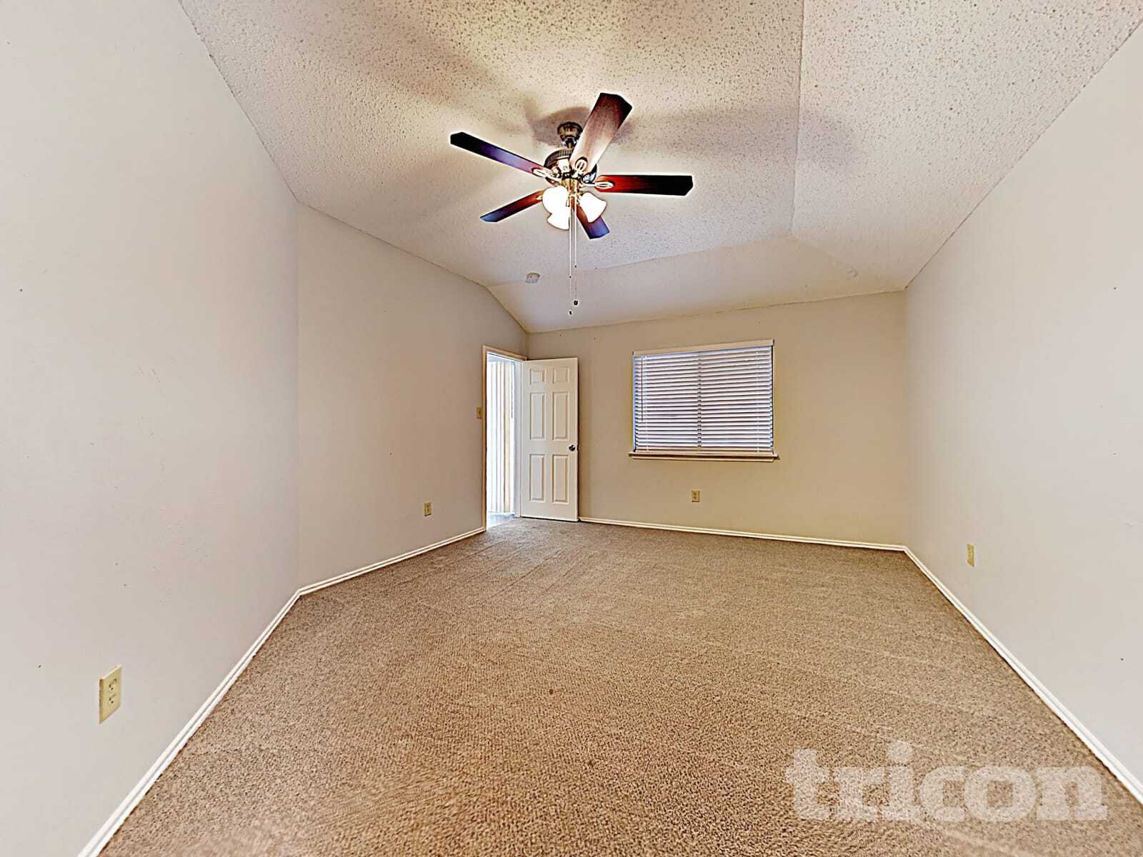 Building Photo - 2537 Rialto Way