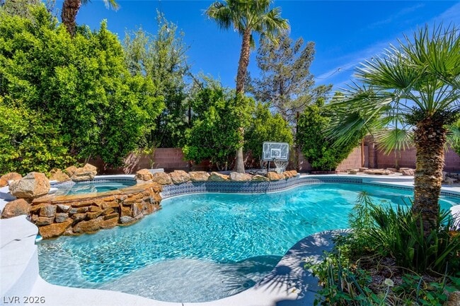 Building Photo - 7686 Gossamer Wind St