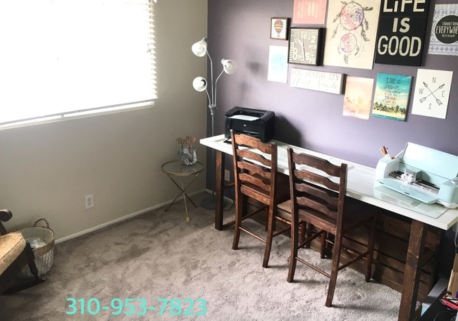 Building Photo - 9218 Palm St