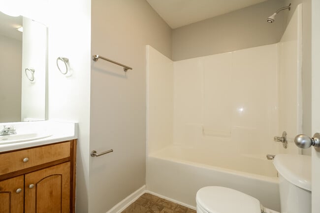 Building Photo - 123 Harvest Ridge Dr