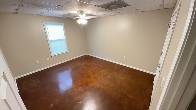 Building Photo - 147 Eureka Dr