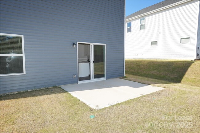 Building Photo - 221 Arden Dr