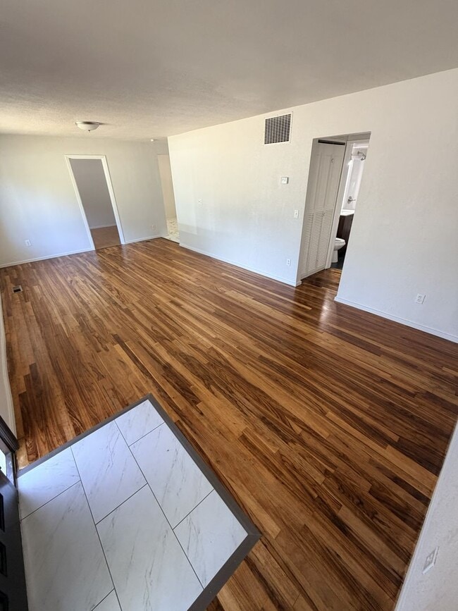 Building Photo - Beautifully Remodeled 3-Bedroom, 2-Bath Home
