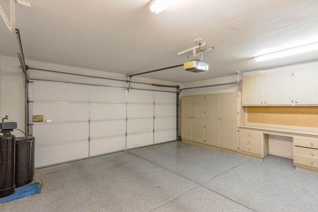Building Photo - Single Story 3 Bedroom Summerlin Home