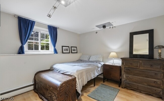 Building Photo - 4 Jensen Ct