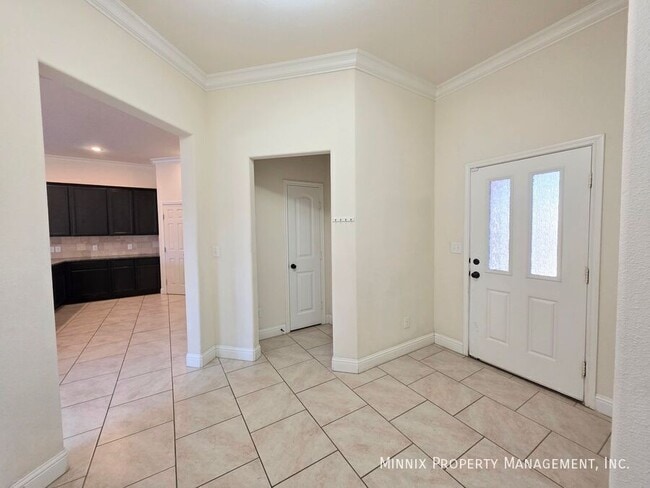 Building Photo - 9411 Sedona Ave