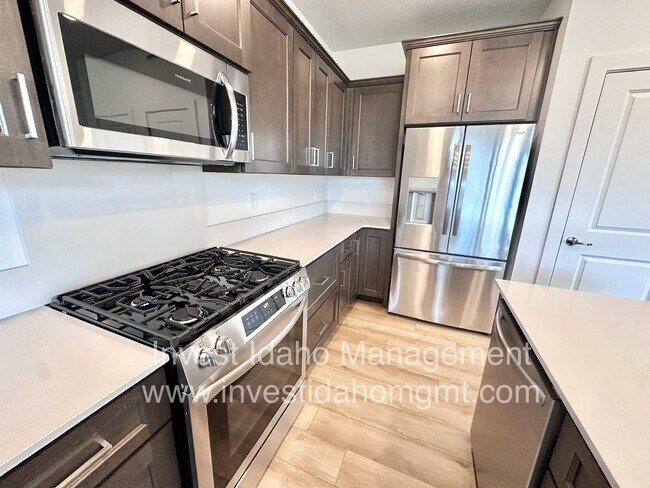Building Photo - Spacious Luxury Townhome Designed for Modern Living available soon!
