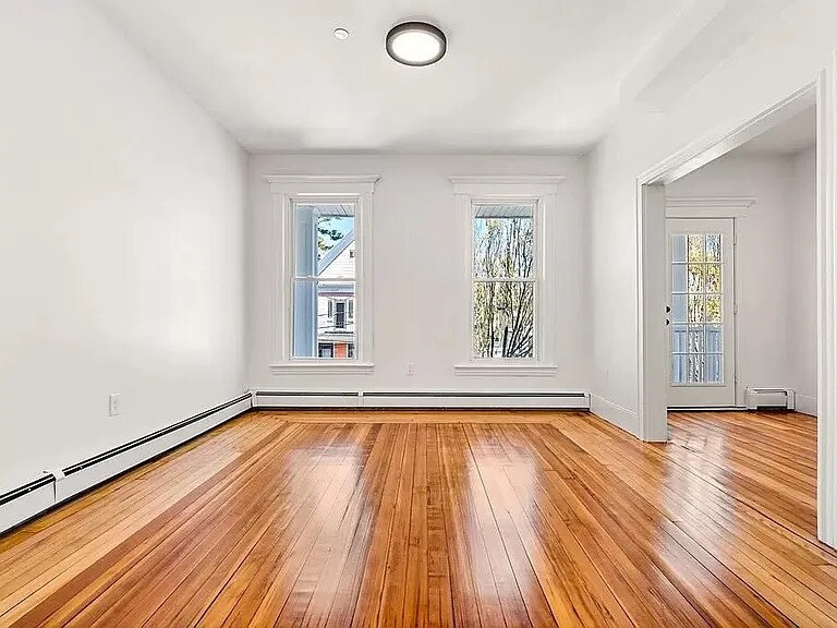 Building Photo - 27 Hancock St