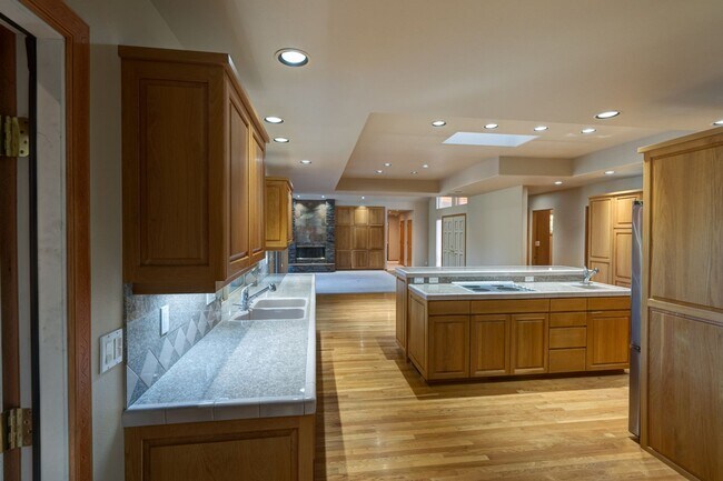 Building Photo - 2759 NW Champion Cir