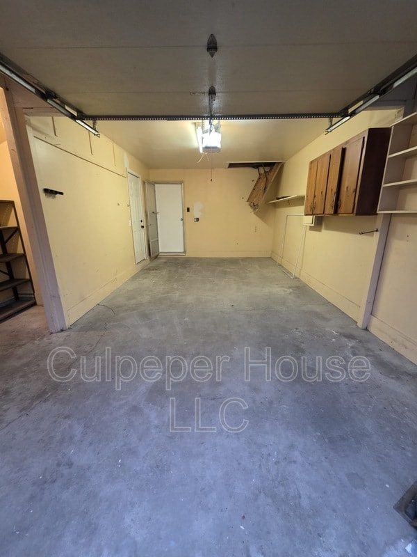 Building Photo - 3238 Van Fleet Pkwy