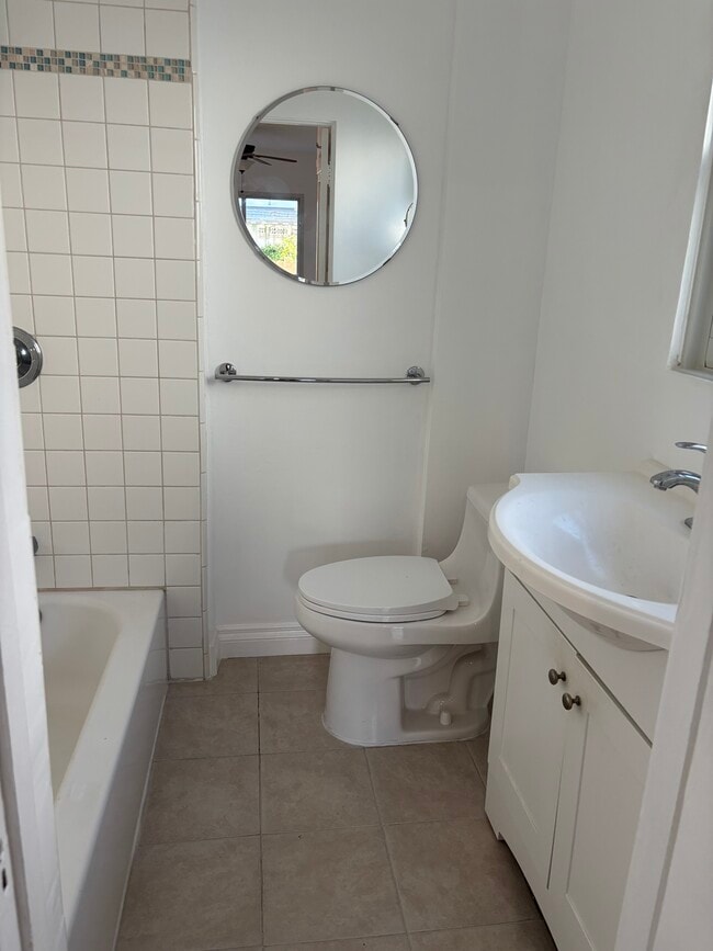 Bathroom - 713 Amoroso Pl