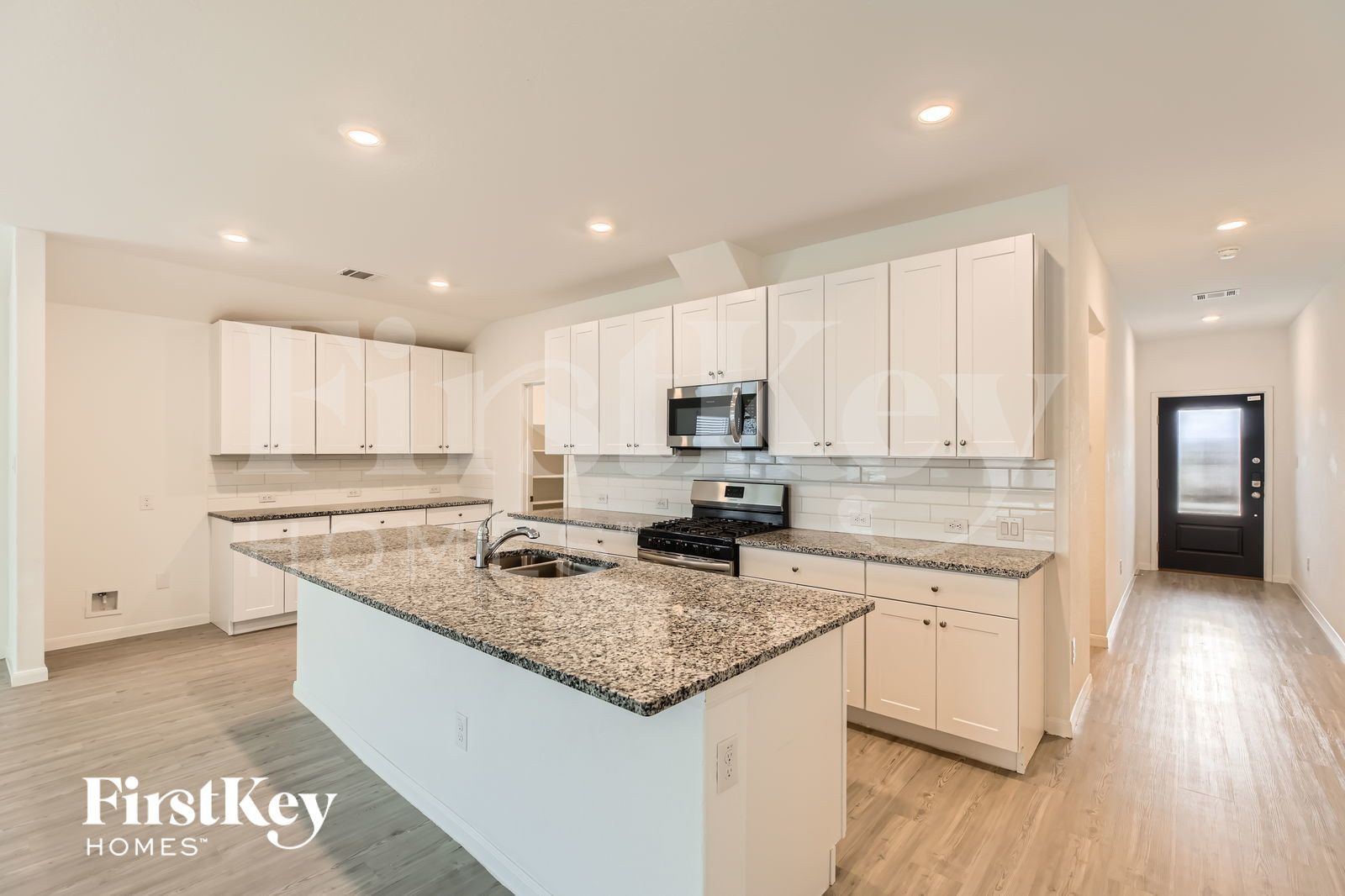 Building Photo - 1212 Treehouse Ln