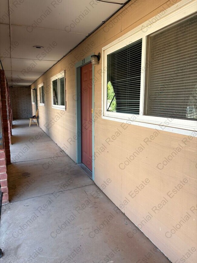 Building Photo - Cozy 1 Bedroom 1 bathroom Apartment For Rent