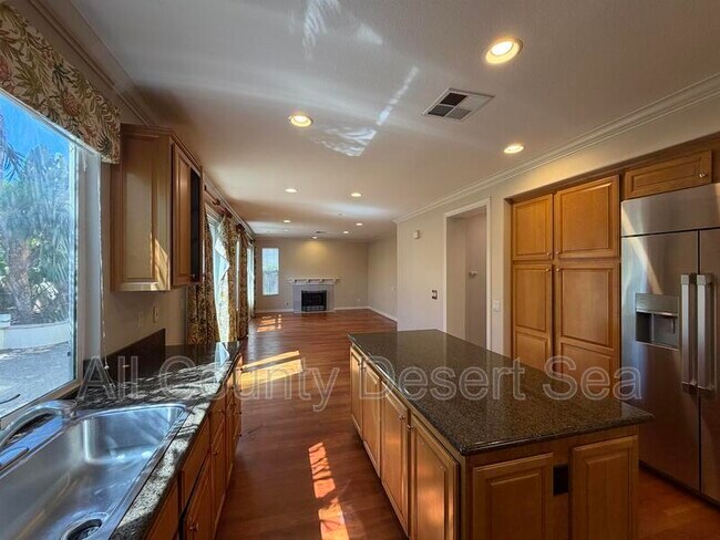 Building Photo - 16621 Maywood Ln