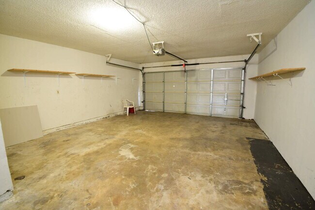Building Photo - Spacious 3-Bedroom Home in Jenks School District with Bonus Loft & Private Patio