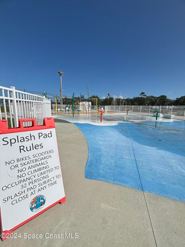 Building Photo - 419 Madison Ave