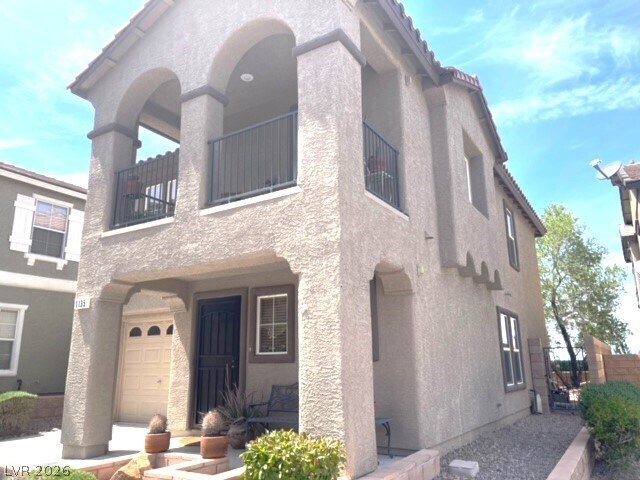 Building Photo - 1135 Paradise Vista Dr