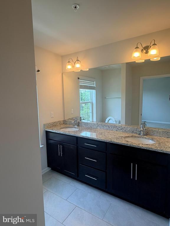 Building Photo - 6504 Bullrush Ct