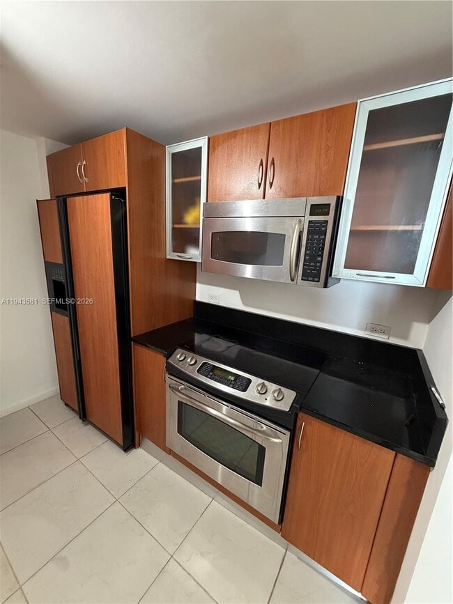 Building Photo - 18800 NE 29th Ave