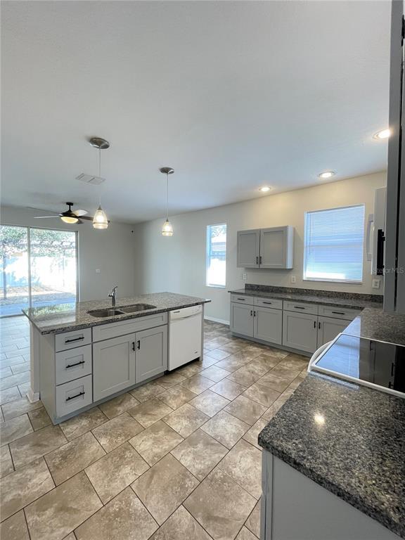 Building Photo - 3009 Clover Blossom Cir