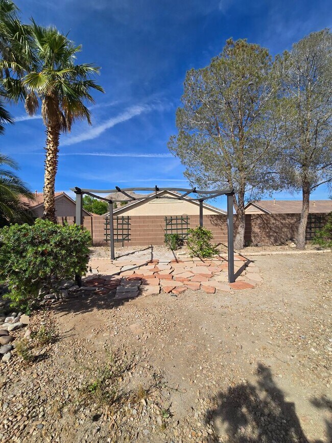 Building Photo - A Fabulous single story home in NW Las Vegas