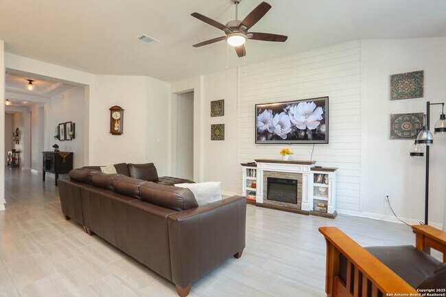 Building Photo - 12819 Aikman Wy