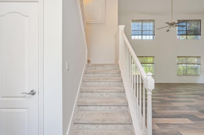 Building Photo - 265 Chipola Cove