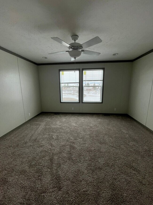 Building Photo - Brand new manufactured 3 bedroom home on l...