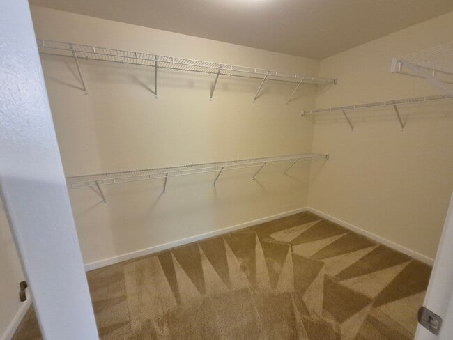 Building Photo - 15 Sweet William Dr