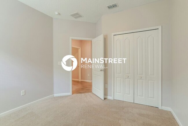 Building Photo - 3 Bedroom Pet-Friendly Home in Jacksonvill...