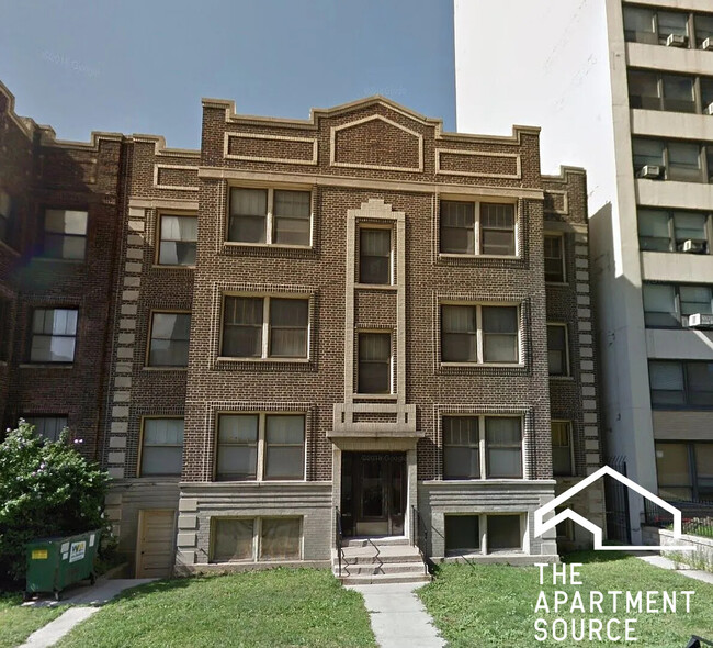 Building Photo - 652 W Gordon Terrace