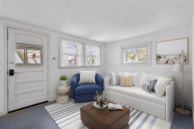 Building Photo - 9 Nonantum Rd