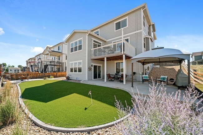Building Photo - 15411 Village Cir E
