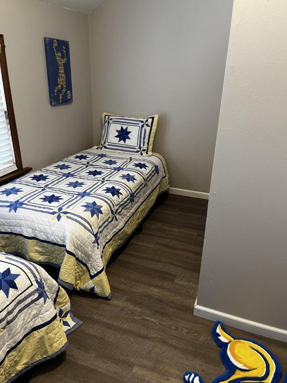 Building Photo - 1023 9th Ave