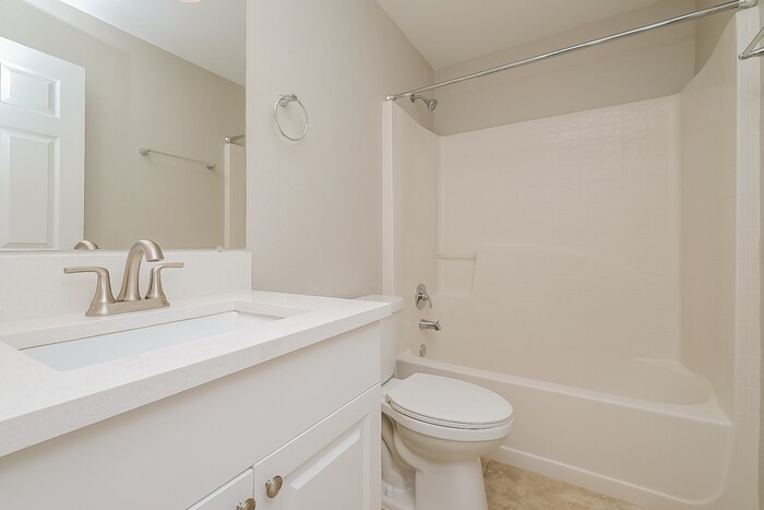 Building Photo - 12627 Lake Vista Dr