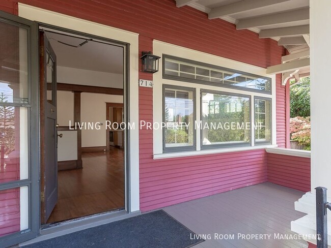 Building Photo - Craftsman Bungalow w/ Large Front Porch an...