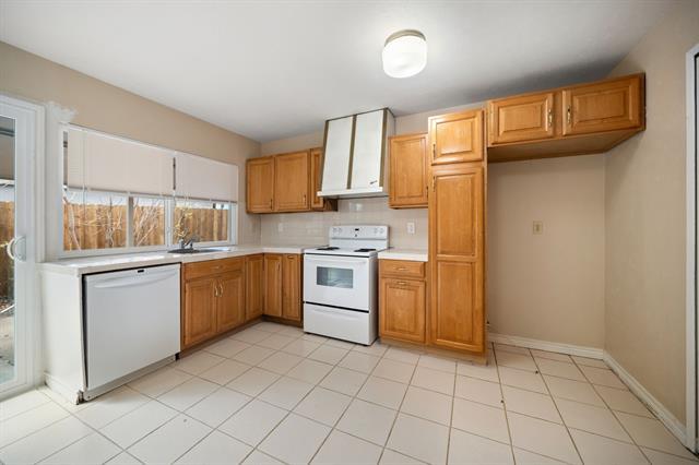 Building Photo - 3817 Yosemite Dr