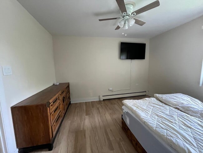 Building Photo - Fully furnished and ready to move in - Heat, Water and Internet are included - Newly renovated in...