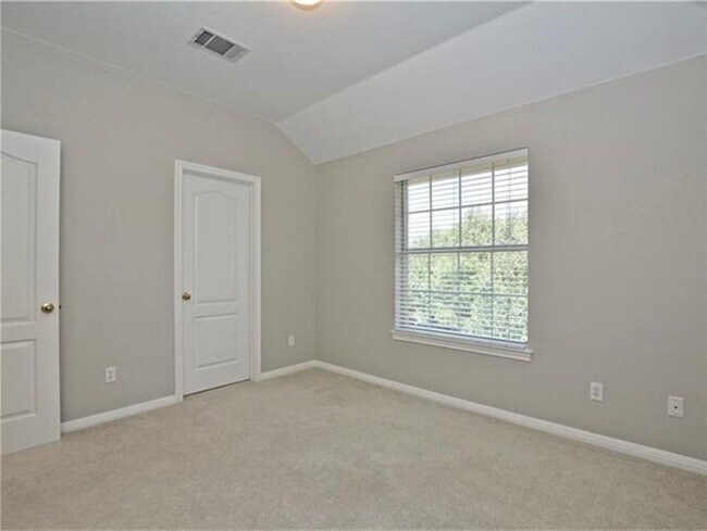 Building Photo - 15022 Galena Dr