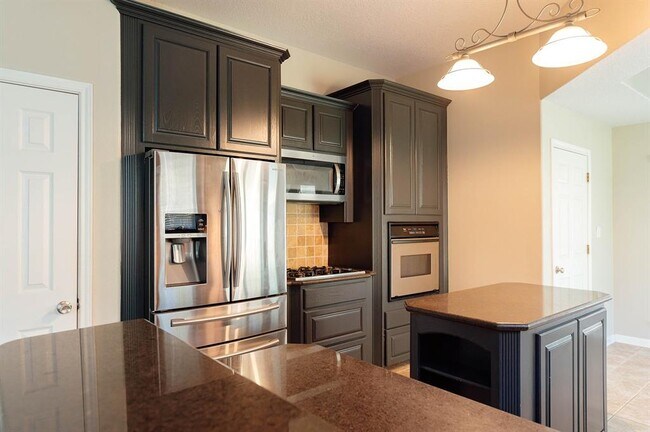 Building Photo - 27210 Afton Way