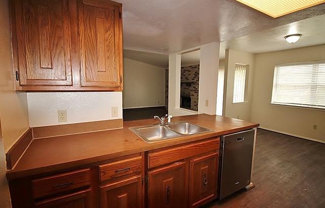 Building Photo - 3174 Christopher St