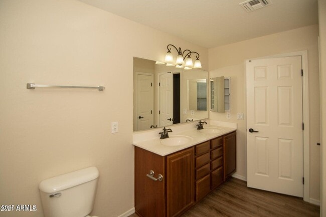 Building Photo - 605 N 111th Dr
