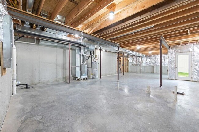 Building Photo - 18228 Earnshaw St