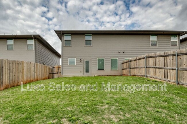 Building Photo - 13508 Vinita Dr