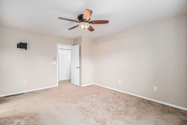 Building Photo - 4 Bedroom 2.5 Baths in the Meadows Castler...