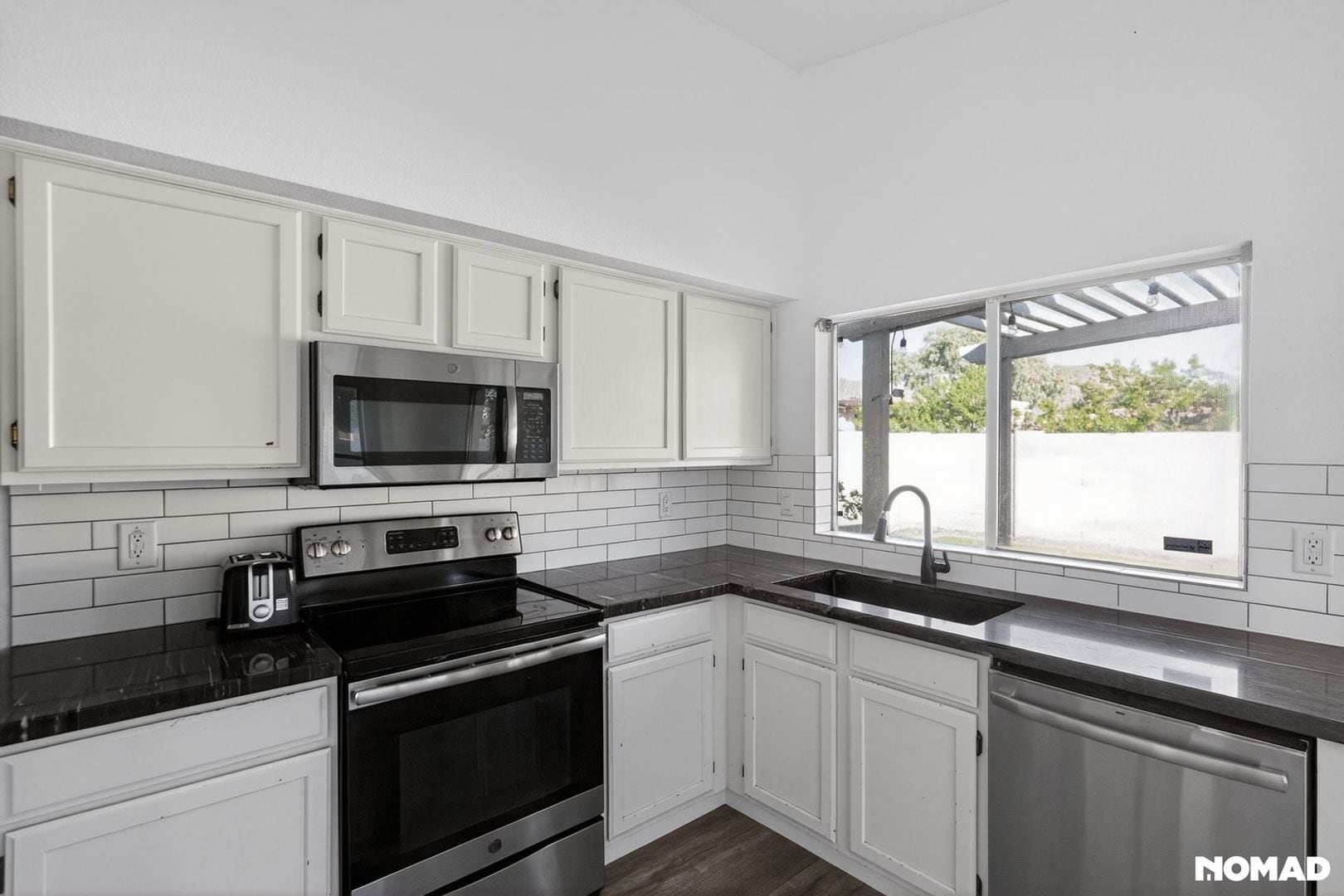 Building Photo - 4640 E Piedmont Rd