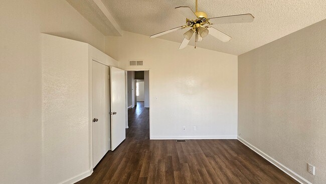 Building Photo - 21761 Wisteria St