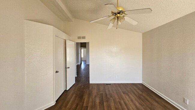 Building Photo - Spacious 3-Bedroom, 2-Bath Mobile Home in California City – Comfortable Living with Great Communi...
