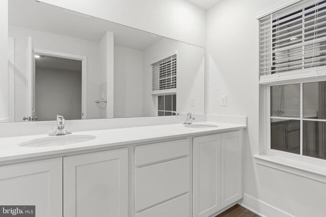 Building Photo - 5217 Water Lily Wy
